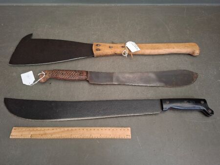 2 Vintage Machettes and 1 Vintage Cane Knife - Incs 1 WW2 Australian Issued Machette