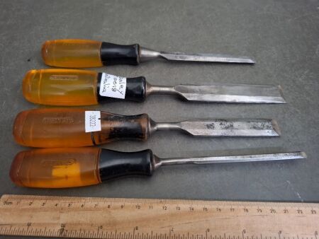 Lot of 4 Chisels - Incs Stanley T10018 Australia
