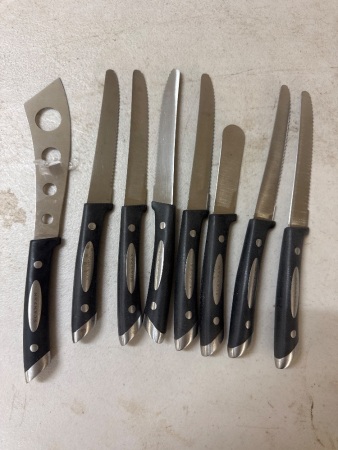Asst of Scanpan Knives