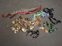 Assortment of Jewellery