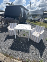Solid outdoor wooden table with 2 solid deck chairs - 2
