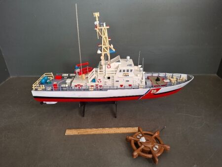 Model Boat with Controller in Working order