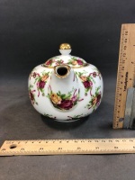 Royal Albert Old Country Roses Ruby Celebration Tea Pot c2001 - 2