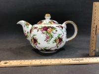 Royal Albert Old Country Roses Ruby Celebration Tea Pot c2001 - 3