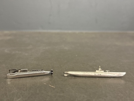 Submarine pin and destroyer tie tack