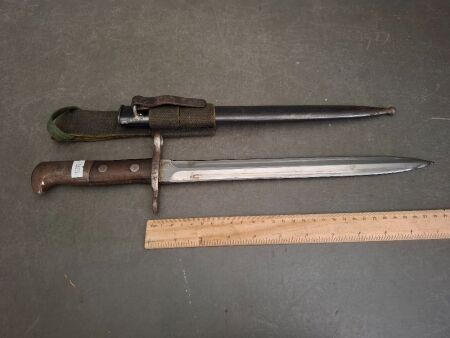 Australian WW1 Bayonet with Scabbard