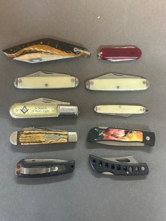 10 Assorted Pocket Knives