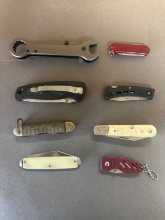 8 Assorted Pocket Knives