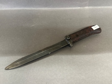 Vintage Bayonet - Crack in Handle - V4884