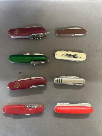 8 assorted knives