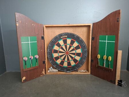 The Royal Arms Dart Board