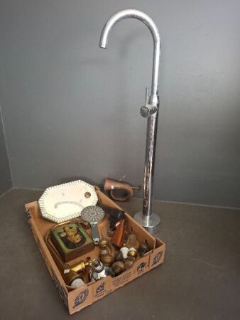 Misc. Vintage Pack with Bathroom Taps & Shower