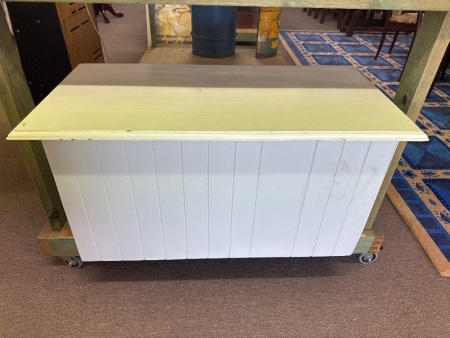 White Hamptons Style Wooden Blanket Box