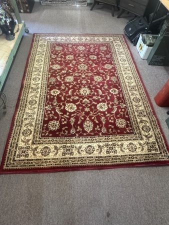 Classic Romantic Red Rug - 100% Polypropylene - 1600 x 2300