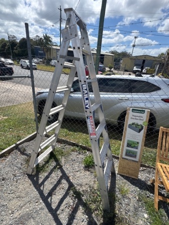 Bailey Step Ladder