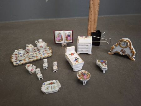 Assortment of Vintage Miniature Limoges France Ceramics - Also Incs Ainsley Mini Ceramics