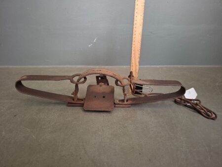Large Best Gamekeeper Dog Trap - Marked