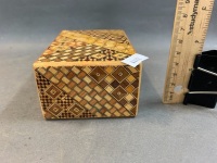 Intricate Japanese Marquetry Puzzle Box - 4