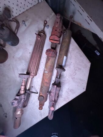 3 soldering torches