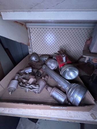 Assorted dynamo lights and torches