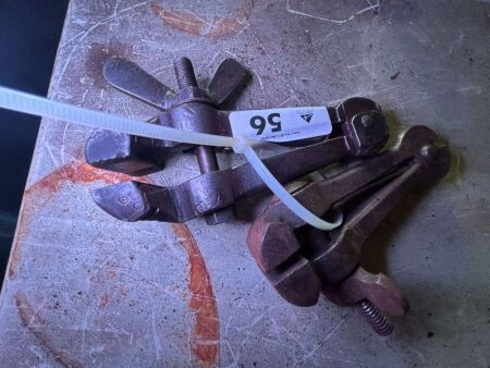 Assorted small hand vices (56, 57, 58, 59)