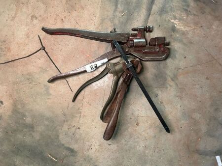Assorted vintage saw sets (CHOICE 80 - 93)