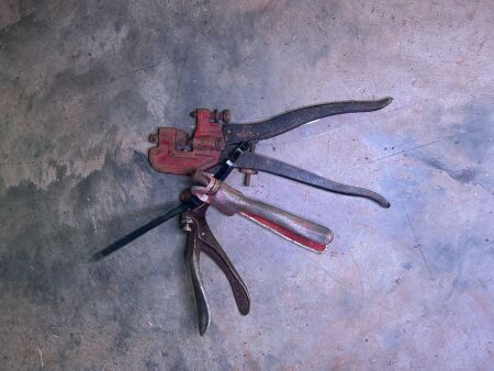 Assorted vintage saw sets (CHOICE 80 - 93)