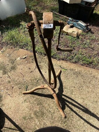 THE STEWART No1 hand cranked clippers