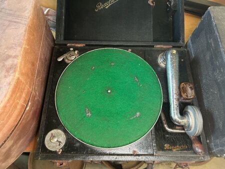REXOPORT gramophone