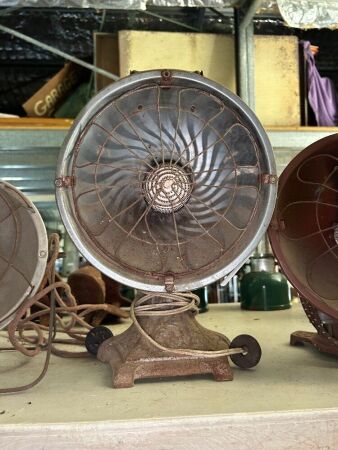 Vintage electric heater - cast-iron base (CHOICE 150, 151)