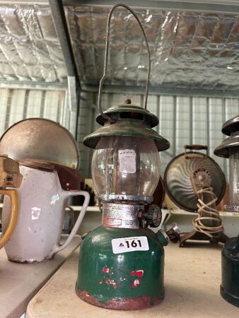 COLEMAN kerosene lantern (CHOICE 160, 161)