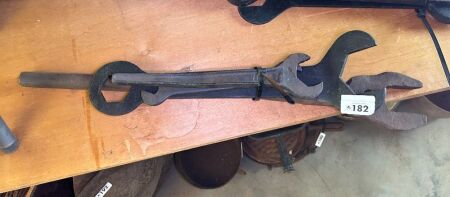 Large industrial spanners (CHOICE 181 - 185)