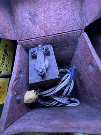 Magneto used for a cattle jigger