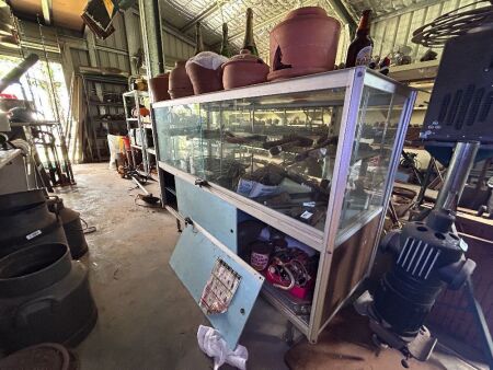 Display cabinet