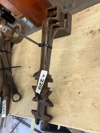 Sulky/wagon spanners