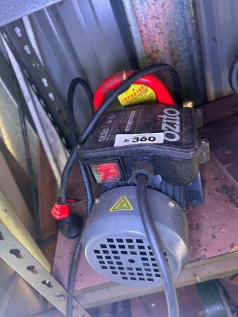 Ozito water pump - as new