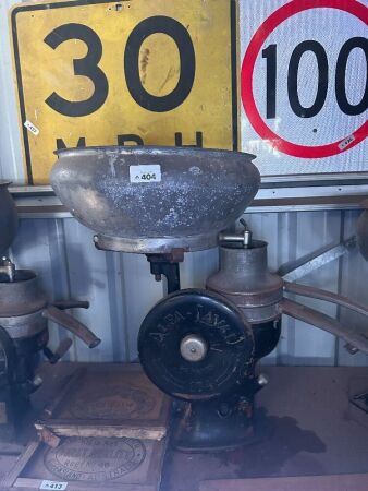ALFA LAVEL 104 separator
