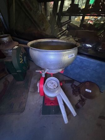 LISTER ball bearing separator