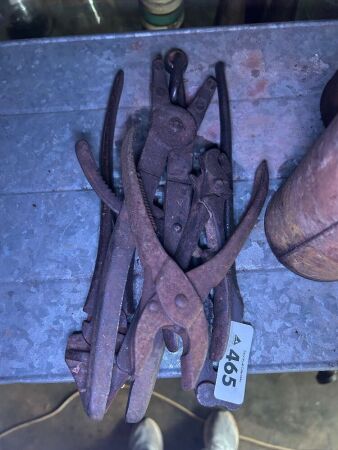 Lot of mostly crimping pliers