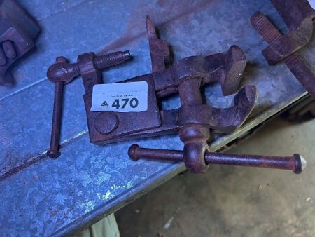 Bench mounting vice