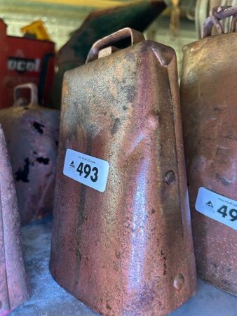 Kentucky bell - 6 1/2in to the shoulder