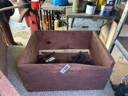 RINDLESS Cheddar Cheese crate