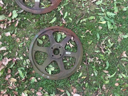 Cast iron wheels (CHOICE 588, 589, 590)