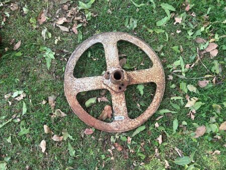 Cast iron wheels (CHOICE 588, 589, 590)
