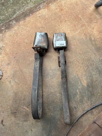 Condamine bell with strap - 3 1/2in to the shoulder - stamped Ormond