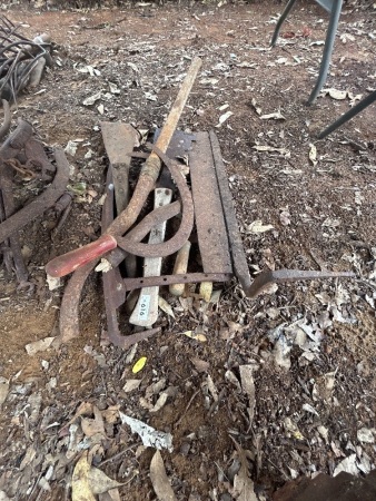 Assorted sickles machetes, hay knife etc.