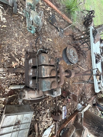 LISTER 3-cylinder engine