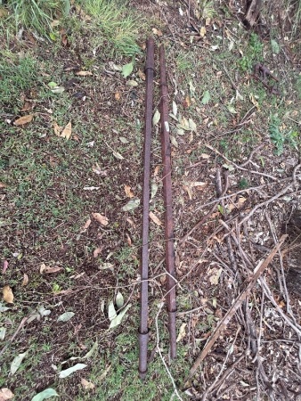 2x sulky axles