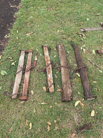 Assorted spreader bars