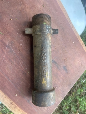 Decanter stand pipe for fuel